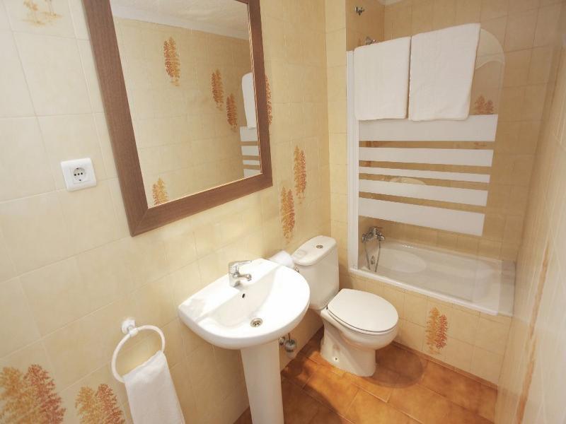 Nou Rocamar Hotel ซันต์การ์เลสเดลาราปีตา ภายนอก รูปภาพ